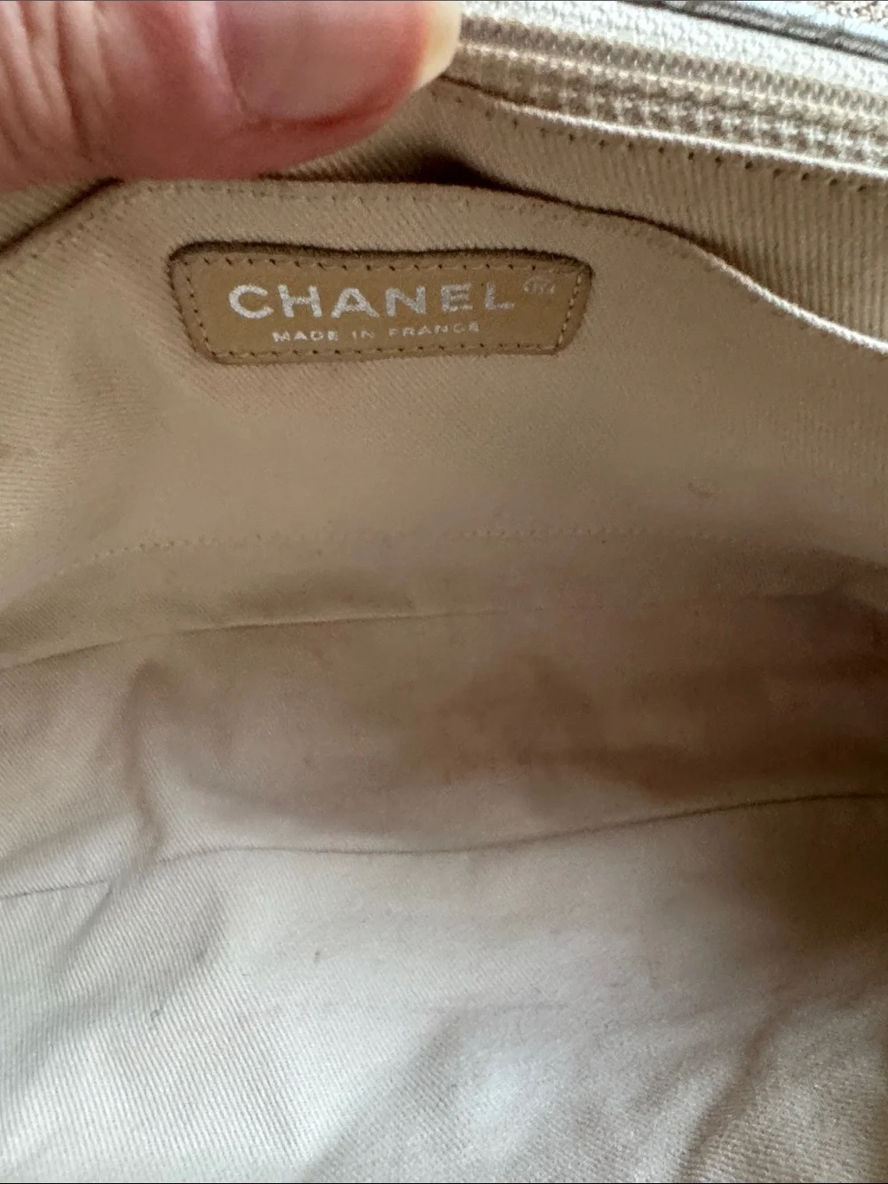 CHANEL Quilted Shoulder Bag in Metallic Gray